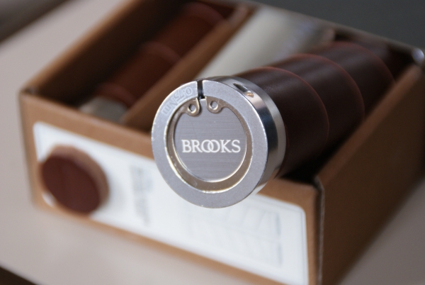 Brooks Slender Leather Grips Brown